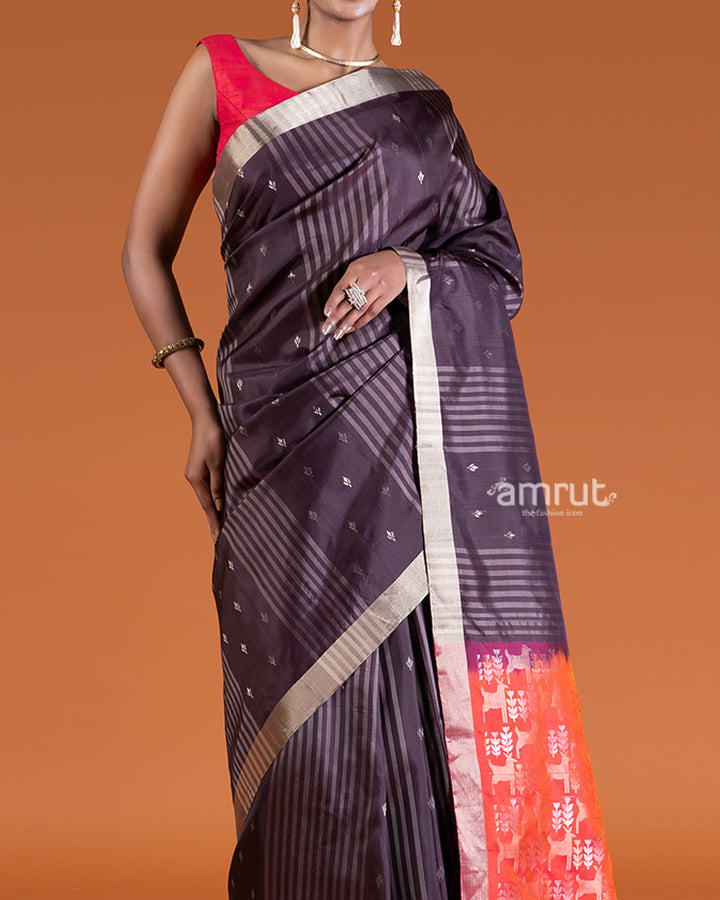 Plum with Golden Borders and Contrasting Motif Detailing Saree with Unstitched Blouse