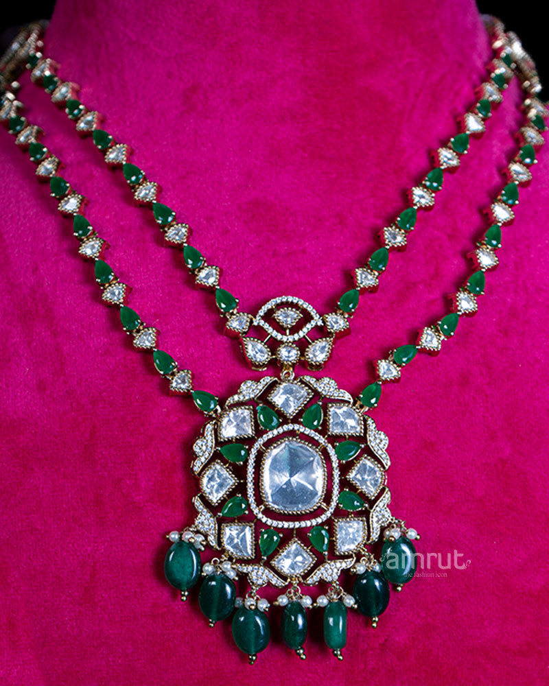 Double-Strand Emerald Green Gemstone with Geometric Pendant, Pearl Accents, and Earrings Necklace