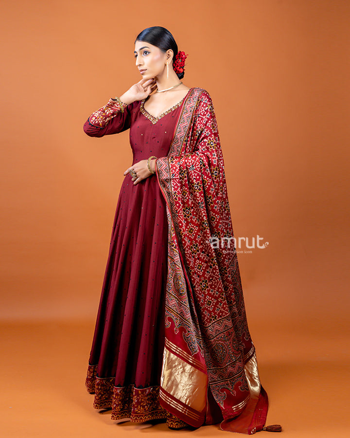 Rosy Red Anarkali Featuring Sequin Buti Embellishments and Printed Dupatta