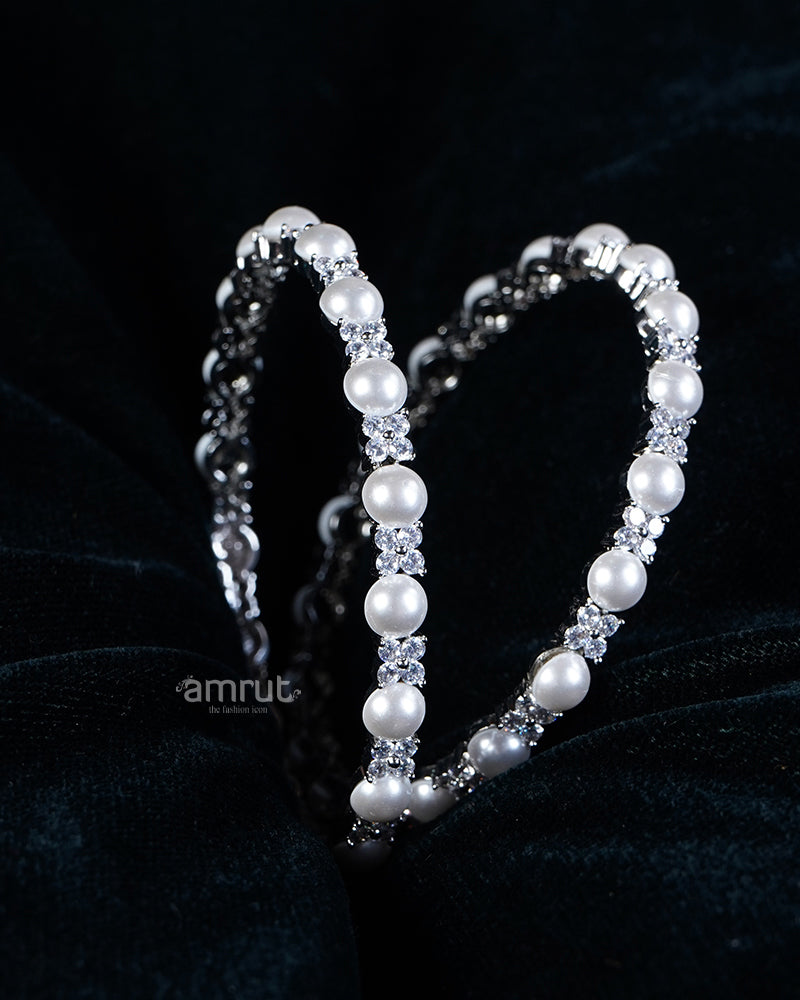 Silver Toned Heart-Shaped Pearls and Crystals Bangle