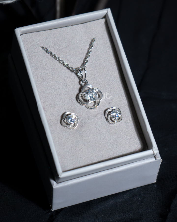 925 Sterling Flower Silver Pendant Set