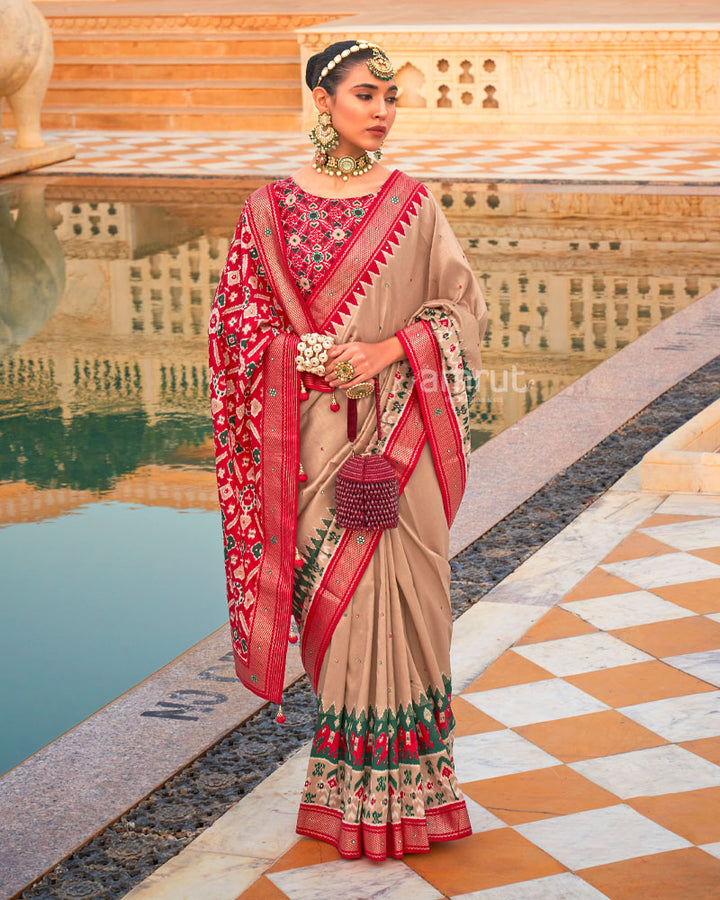 Beige Elephants and Ikat Printed Saree With Contrast Border