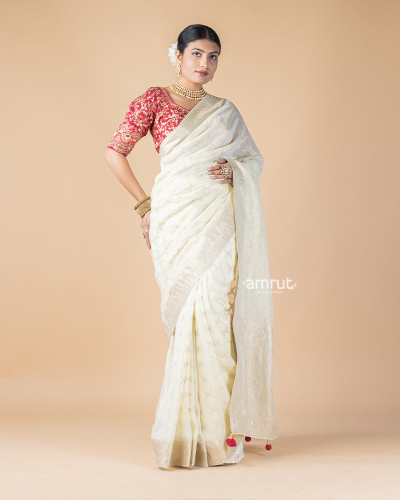 Bright White Chiffon Saree With Fine Stitched Blouse