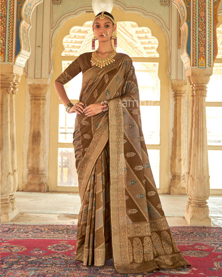 Brown Floral Printed Saree With Unstitched Blouse