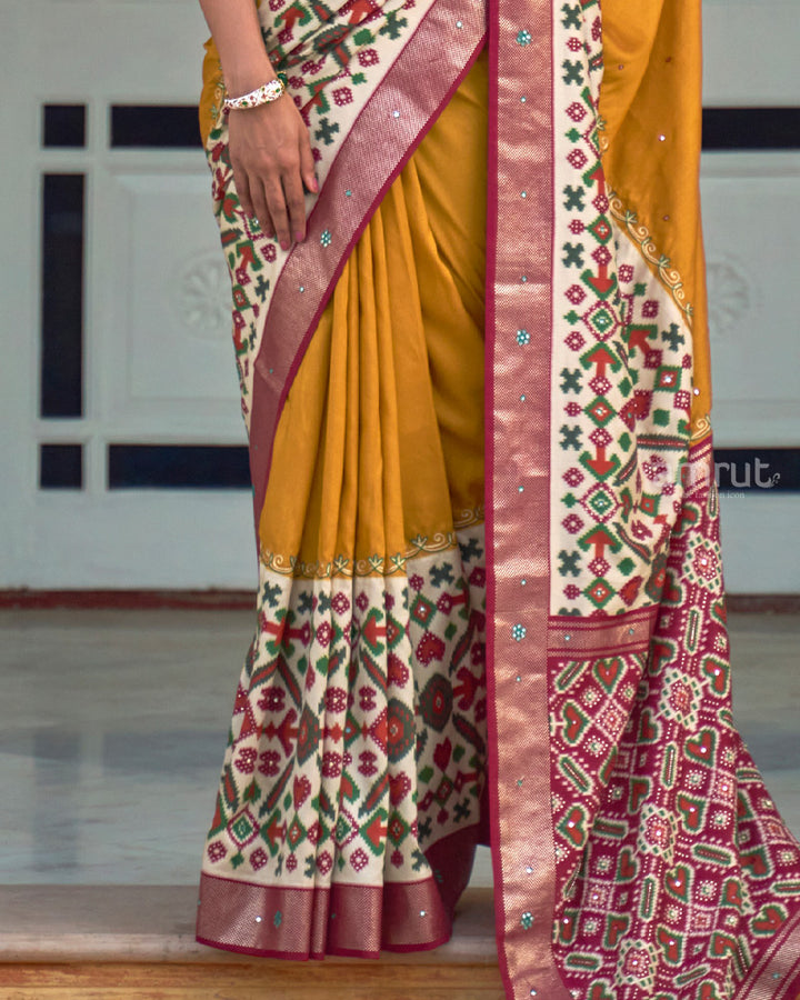 Cadmium Orange Cotton Silk Saree With Unstitched Blouse