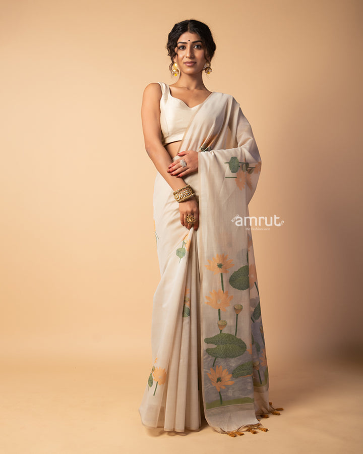 Cream White Printed Saree With Unstitched-Blouse