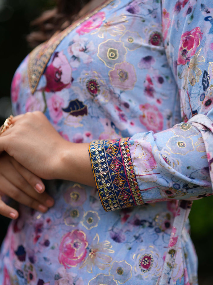 Soft Blue Floral Kurta-Pant Set with Coordinated Handbag