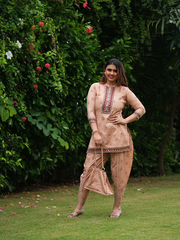 Star Light Pink Printed Cotton Kurta-Pant Set with Matching Handbag