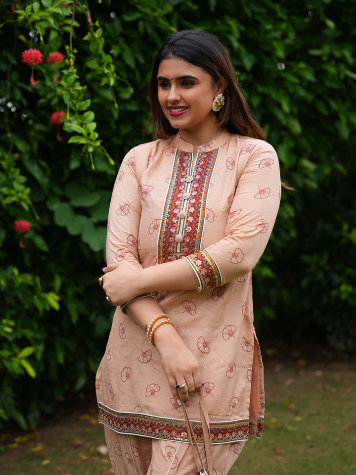 Star Light Pink Printed Cotton Kurta-Pant Set with Matching Handbag