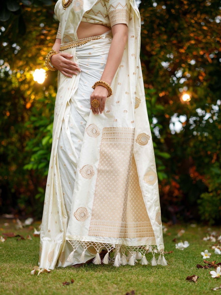 Elegant Off-White Soft Silk Saree Golden Zari with Unstitched Blouse