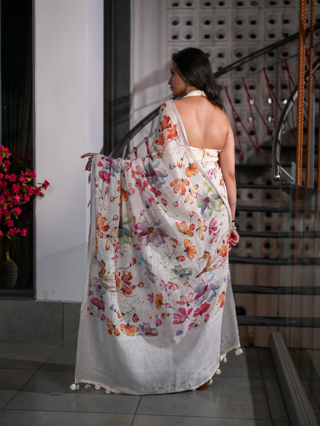 Elegant White Linen Saree with Vibrant Floral Watercolor Print Unstitched Blouse