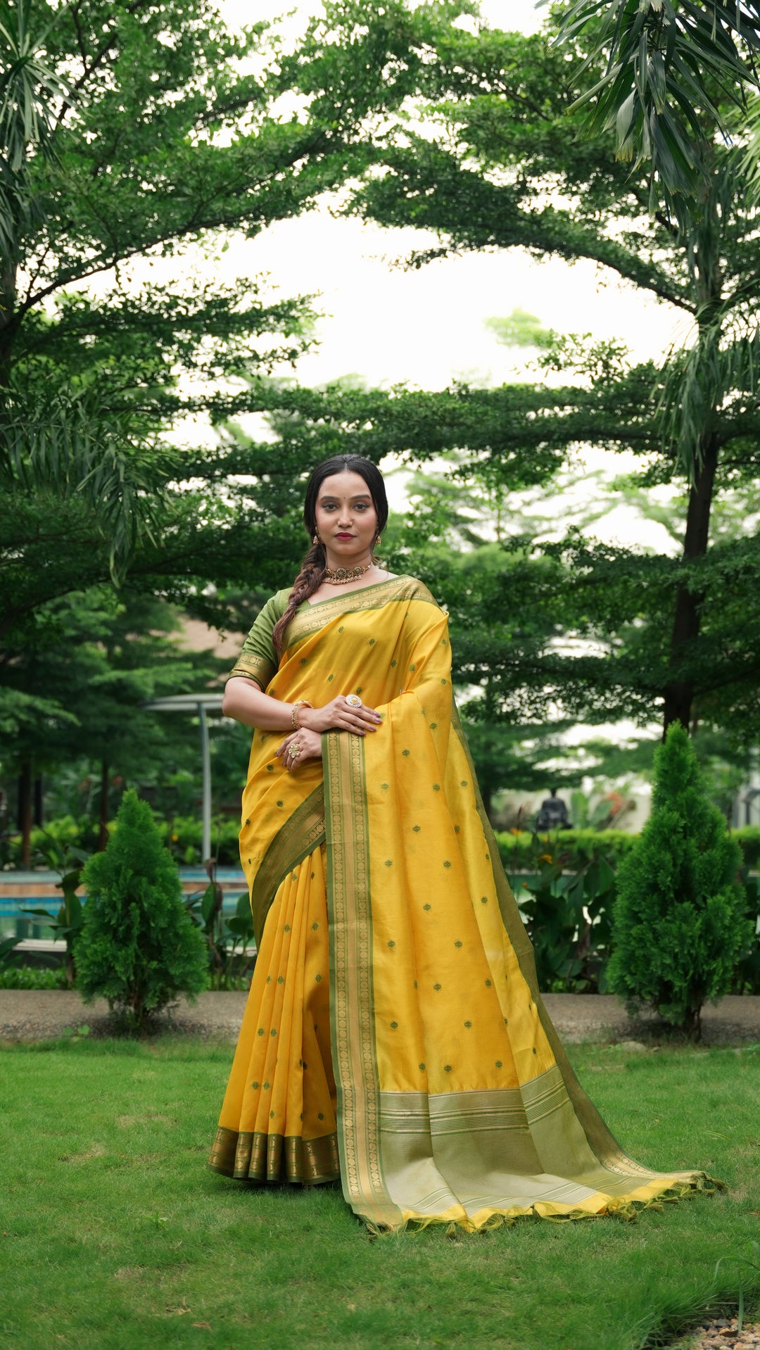 Elegant Handloom Silk Saree with Small Butti Motifs & Rich Zari Border