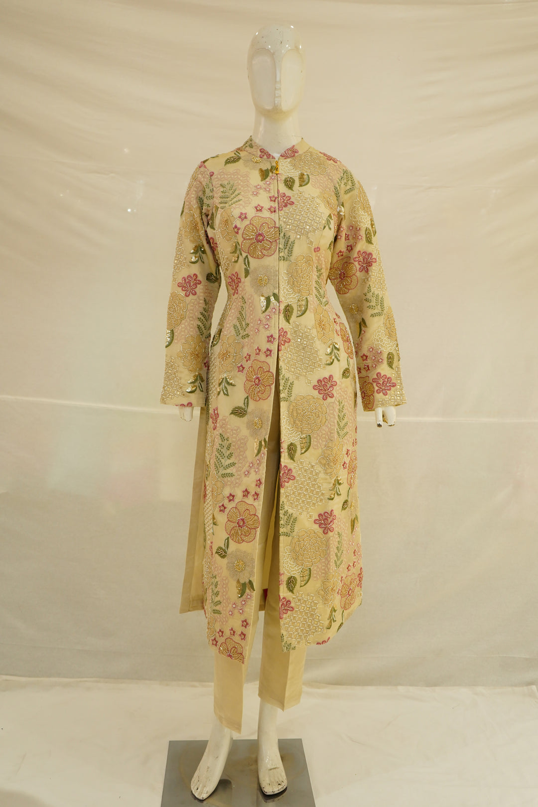 Pastel Beige Floral Embroidered Kurta Set with Organza Dupatta
