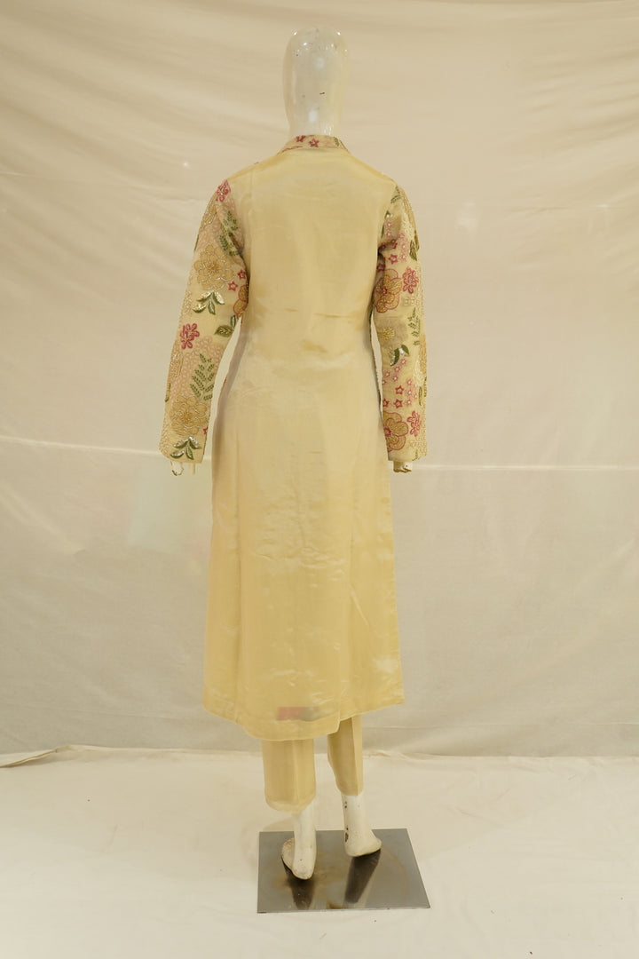 Pastel Beige Floral Embroidered Kurta Set with Organza Dupatta