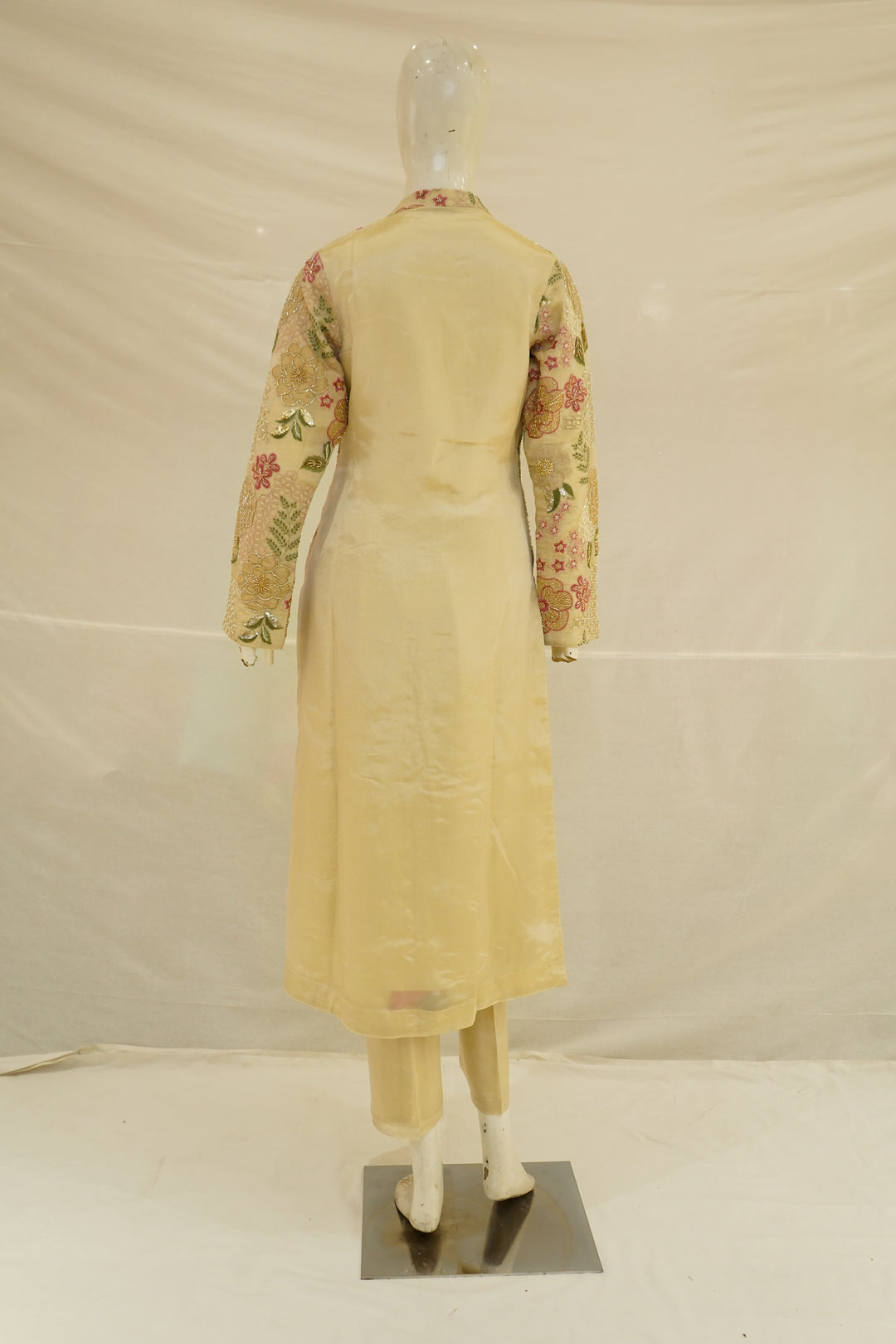 Blush Ivory Floral Embroidered Straight Suit SetBlush Ivory Floral Embroidered Straight Suit Set