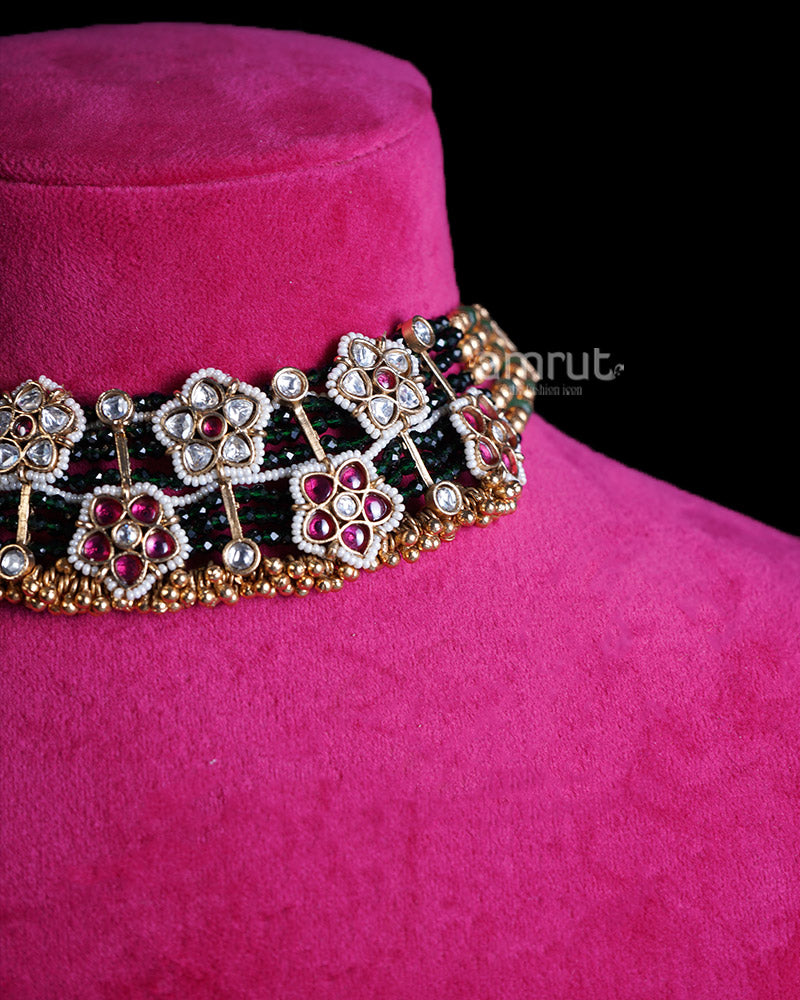 Dark Green Bead Floral Gemstone Motifs Choker Necklace 02