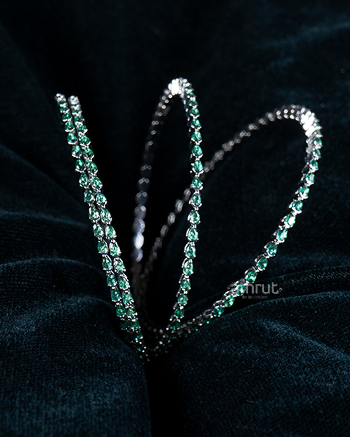 Emerald Green Stone Four Bangle Set 02