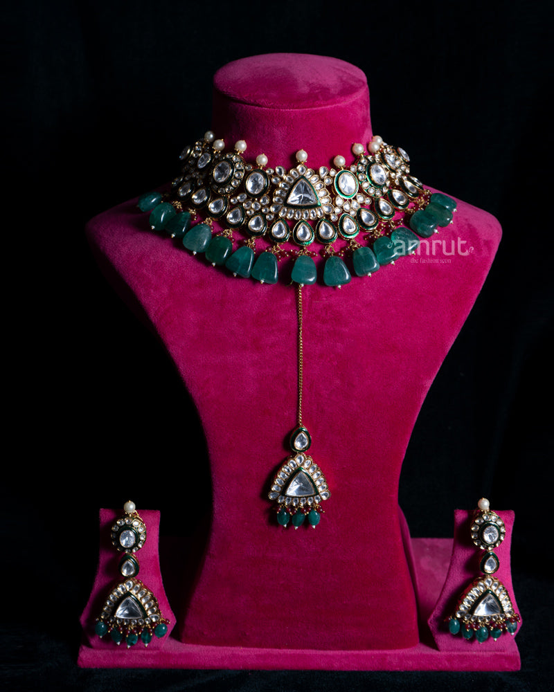 Emerald Green Stones Wedding Necklace with Earrings and Maang Tikka 01