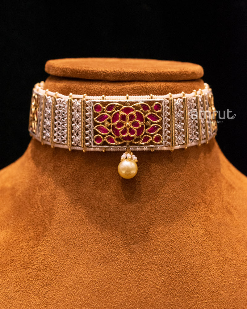 Ethnic Gold-plated White Pearl Kundan Choker Set