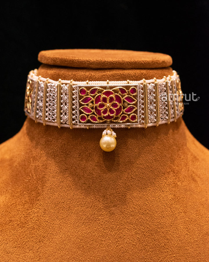 Ethnic Gold-plated White Pearl Kundan Choker Set