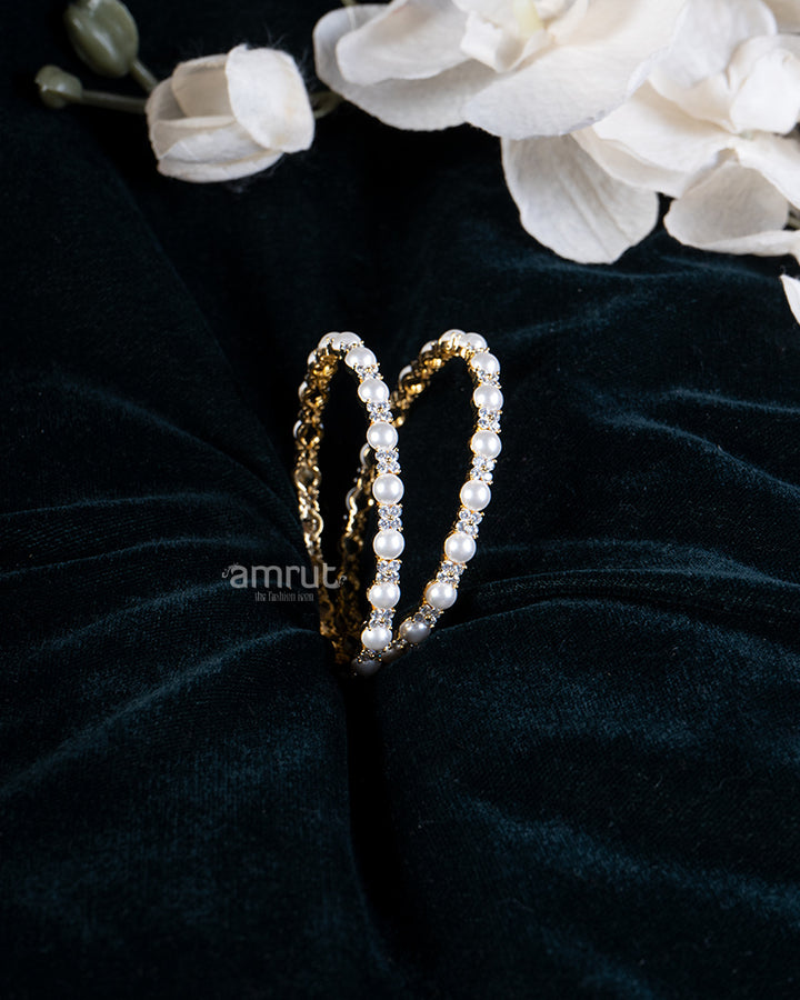 Gold-Tone Pearls and Crystals Bangle Set 01