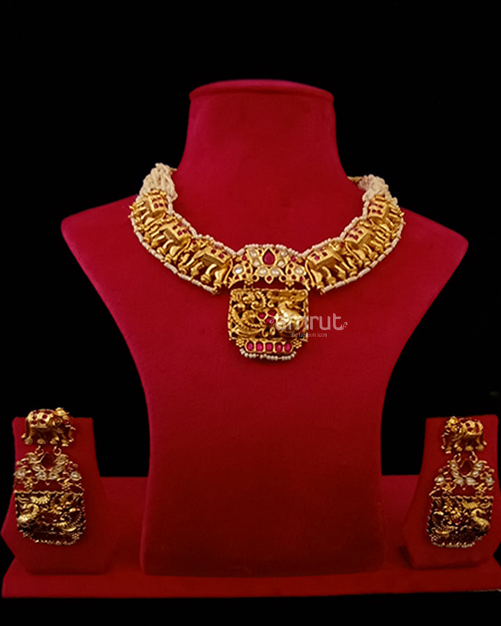 Gold Detail Choker Set with Long Earring