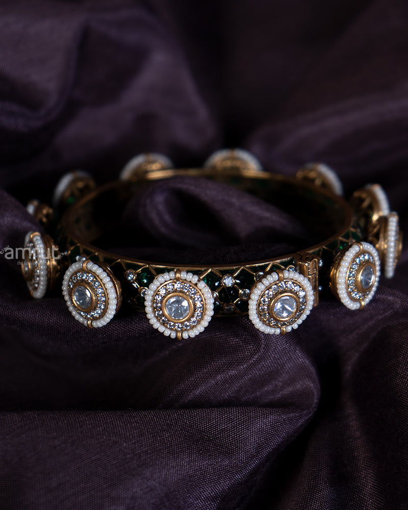 Golden-Finished Kundan Polki Pacheli Bangle with Jade Stones 01