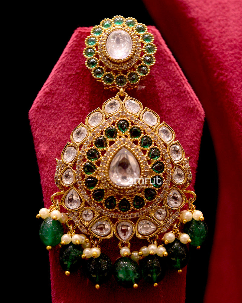 Green Pearls Kundan Necklace Set With Earrings and Maang Tikka