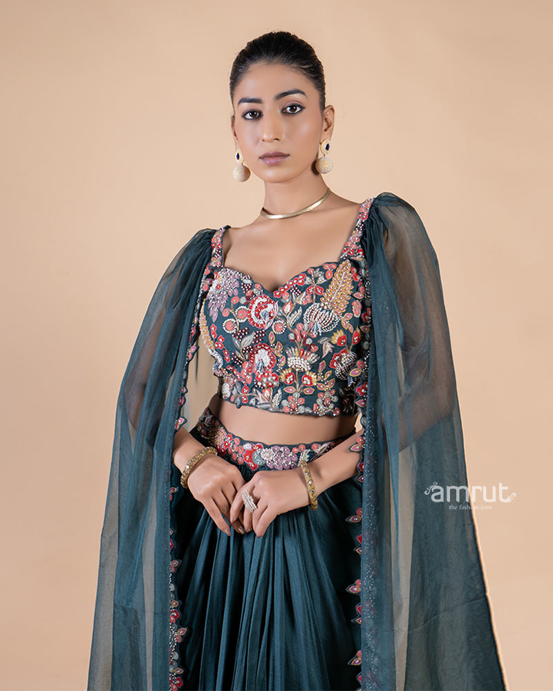 Green Draped Skirt with Embellished Crop Top and Attached Sleeves(02)