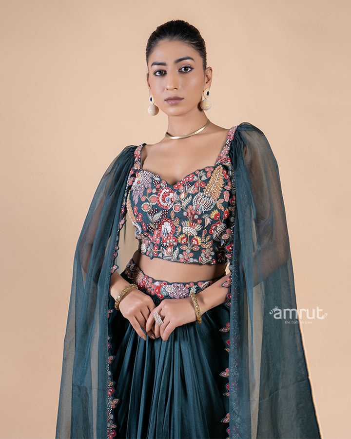 Green Draped Skirt with Embellished Crop Top and Attached Sleeves(02)