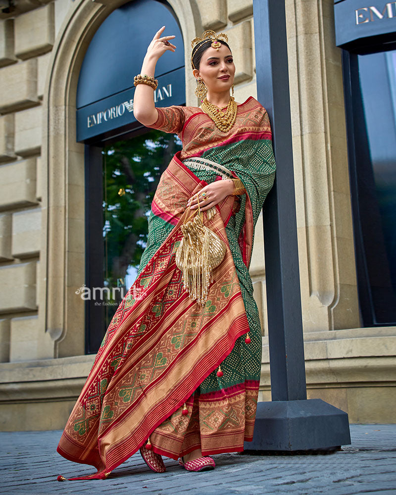 Green and Red Bandhani Printed Saree with Zari Border & Unstitched Blouse 01