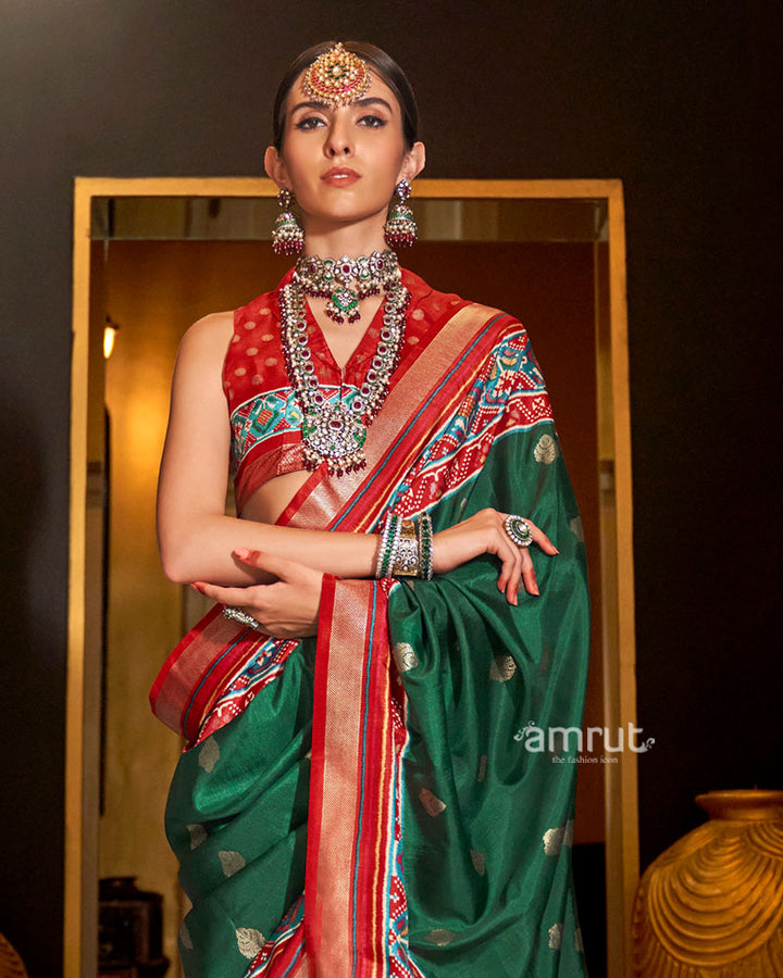 Green and Red Printed Border Traditional Saree with Unstitched Blouse 02
