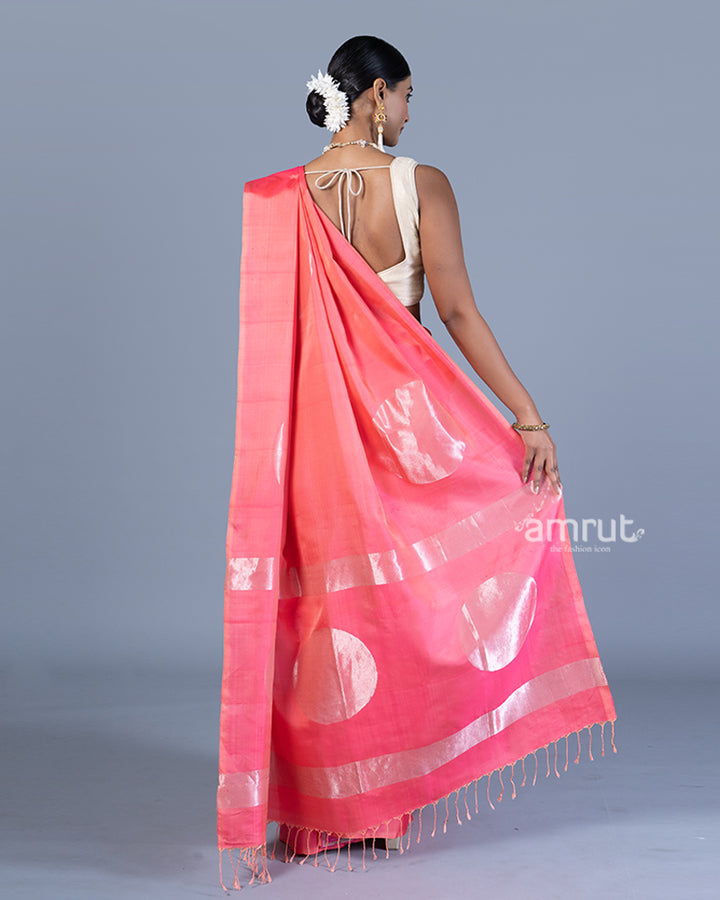 Hot Pink Saree with Golden Zari Woven Pattern with Unstitched Blouse 05