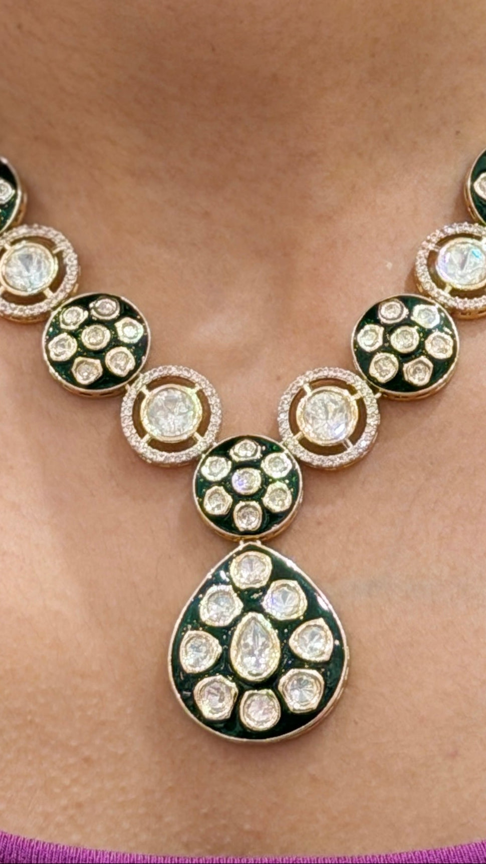 Emerald Green Kundan Necklace Set with Matching Earrings