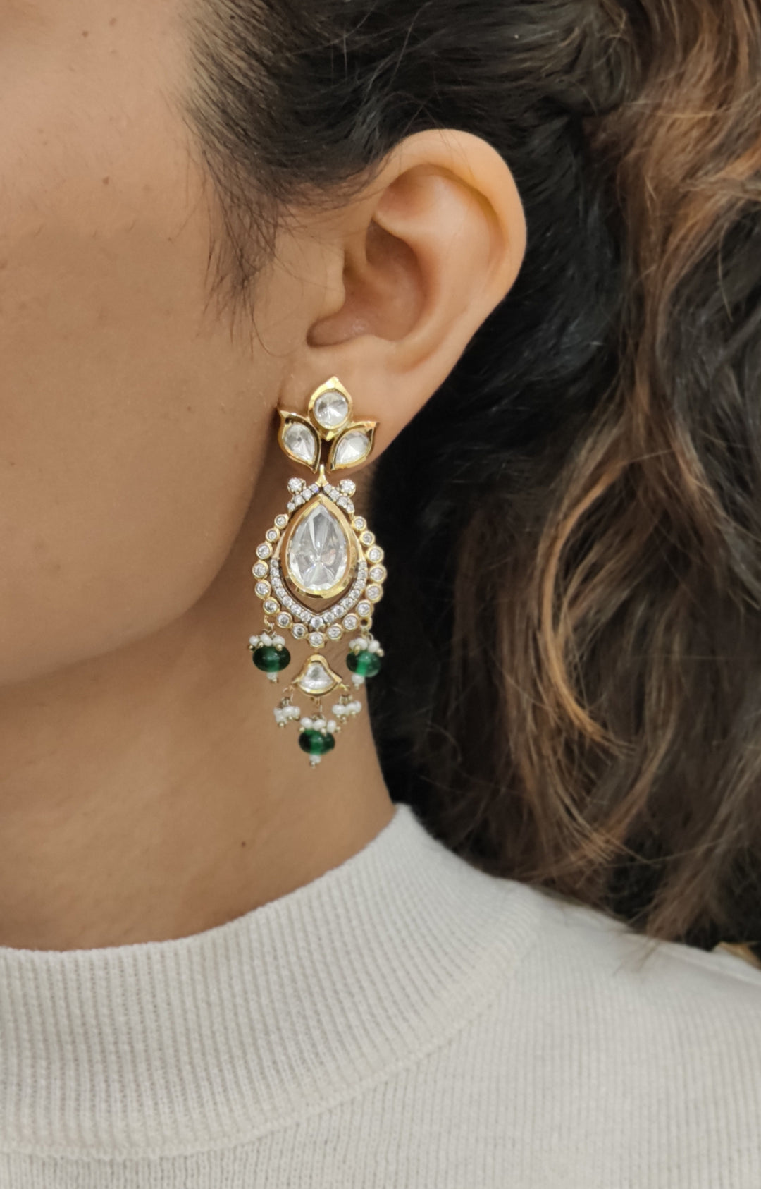 Royal Green & White Kundan Bridal Jewellery Set – Necklace, Earrings & Maang Tikka with Pearl Drops