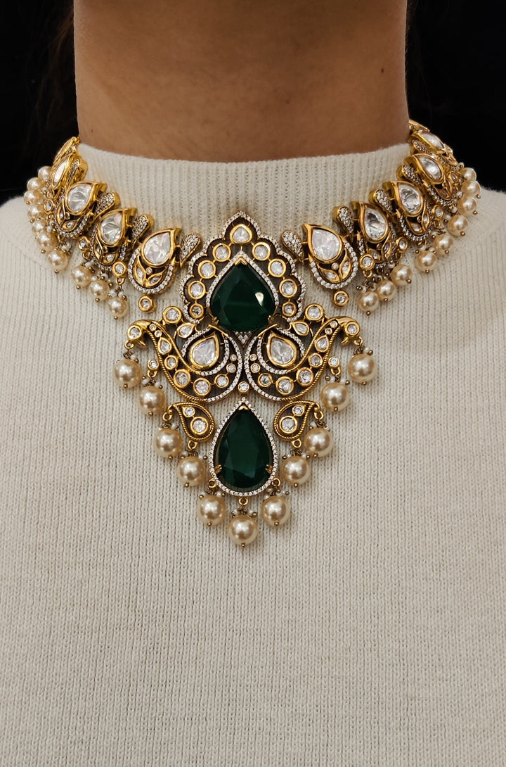 Luxury Emerald Green Kundan Bridal Necklace Set with Pearls – Premium Wedding Jewelry