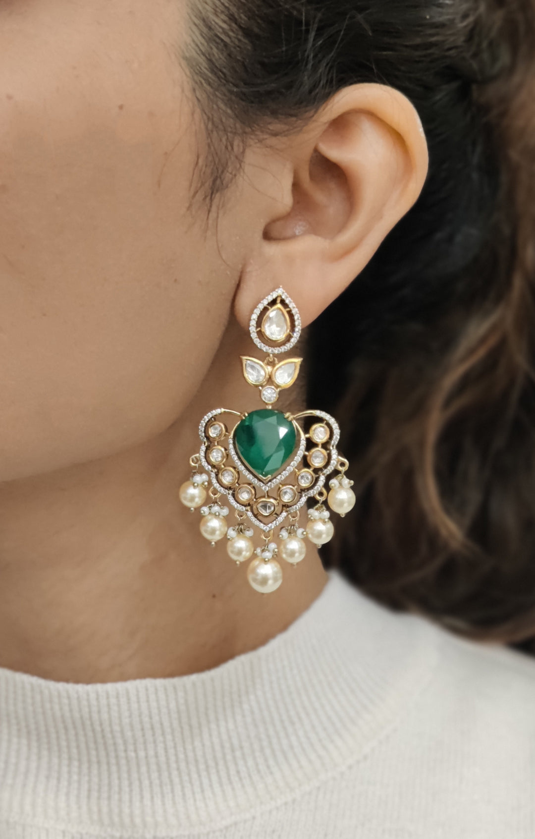 Luxury Emerald Green Kundan Bridal Necklace Set with Pearls – Premium Wedding Jewelry