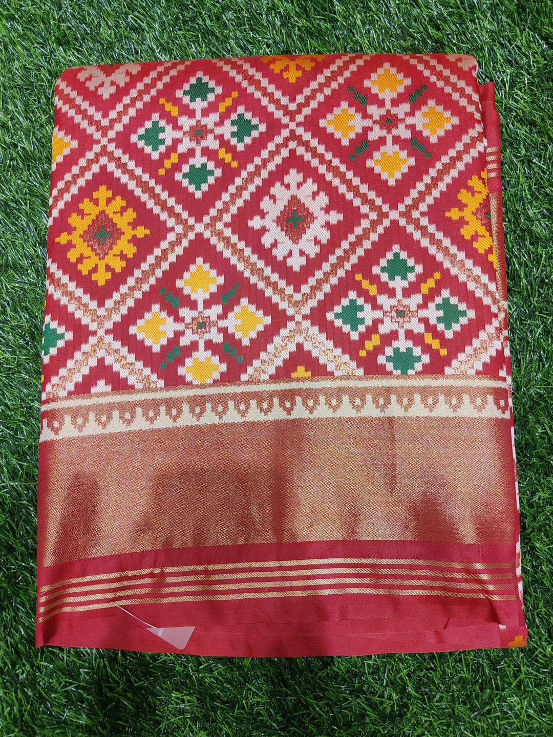 Patola Weaving Silk Saree with Traditional Geometric Ikat Design & Rich Zari Border