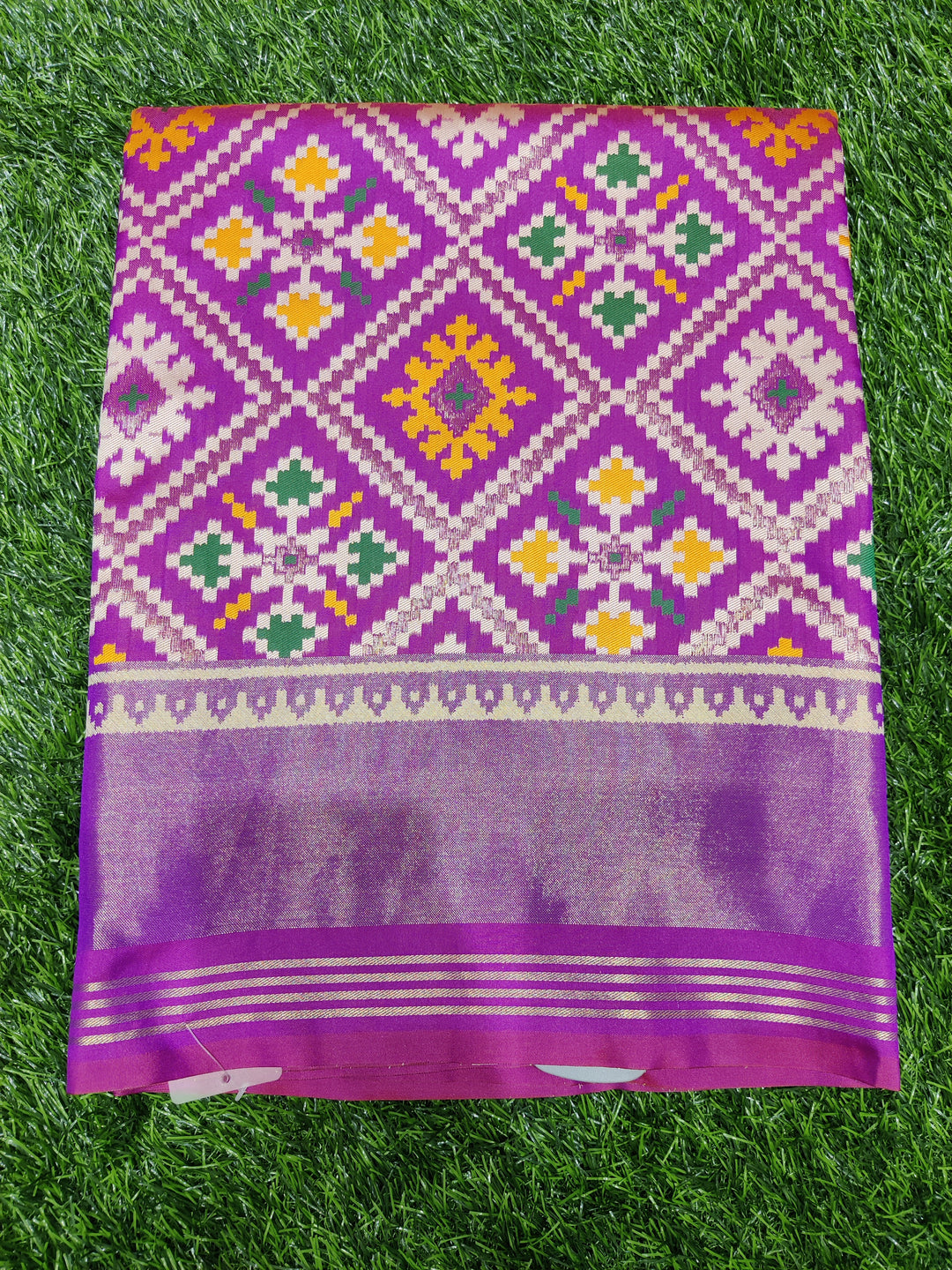 Patola Weaving Silk Saree with Traditional Geometric Ikat Design & Rich Zari Border