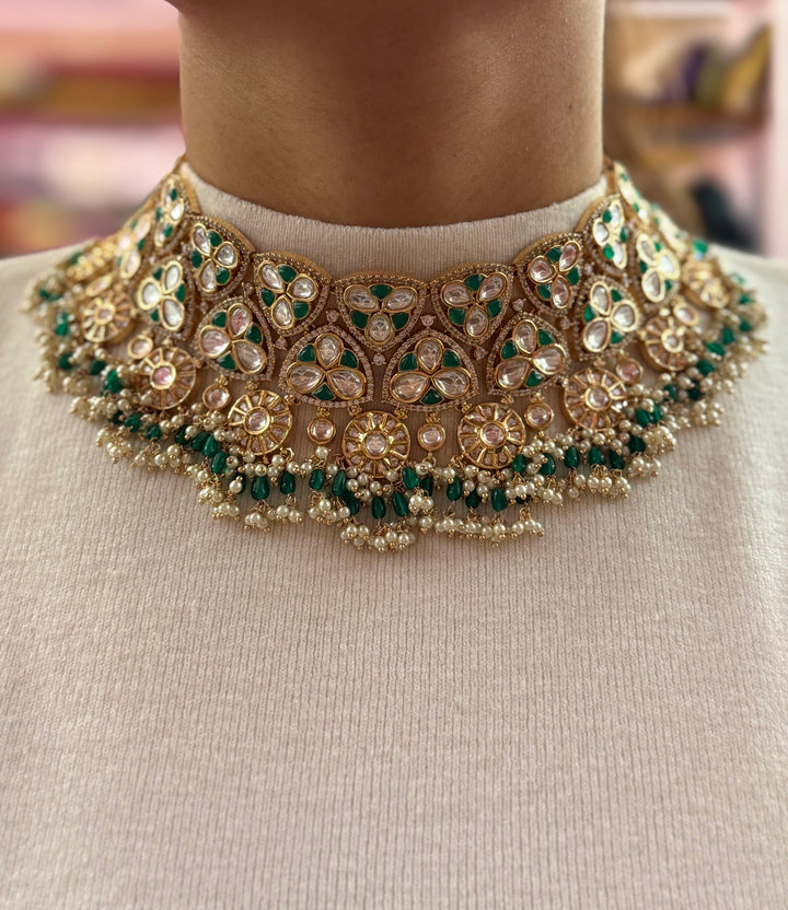 Gold-Plated Kundan & Emerald Green Stone Choker Necklace with Matching Maang Tikka