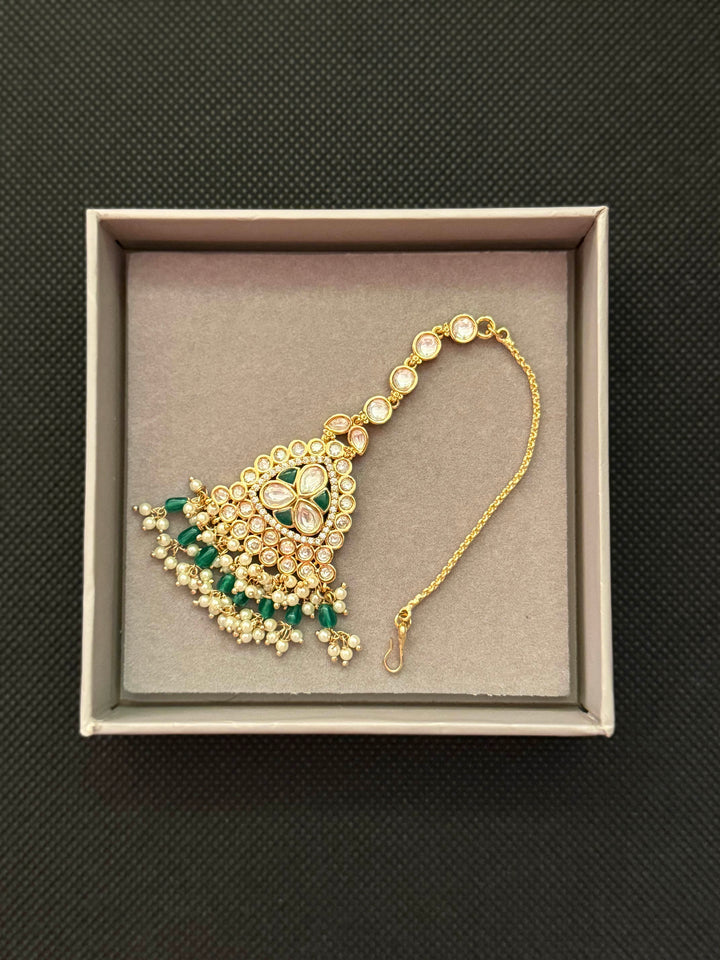 Gold-Plated Kundan & Emerald Green Stone Choker Necklace with Matching Maang Tikka