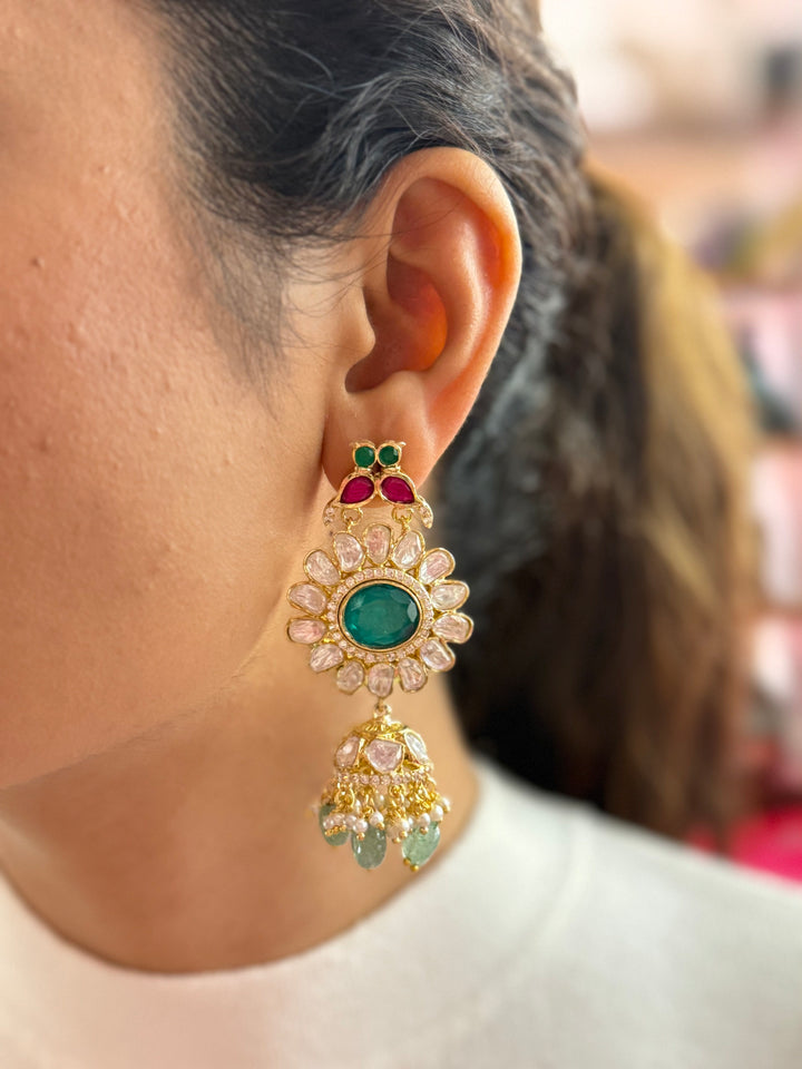 Grand Kundan Choker Necklace with Statement Pendant & Multicolor Stone Detailing