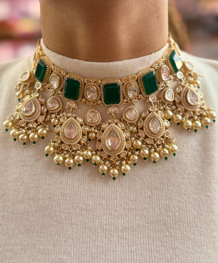 Regal Kundan & Emerald Green Choker Necklace with Pear-Shaped Polki and Pearl Drops
