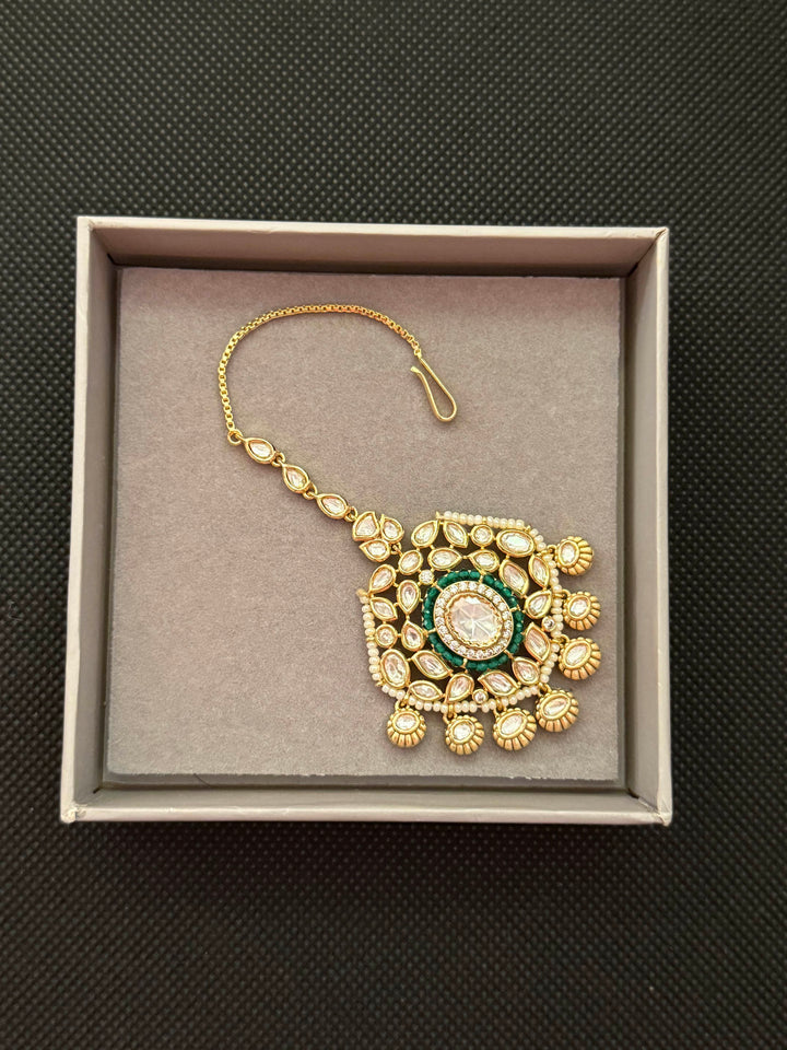 Royal Green Kundan Polki Choker Necklace with Matching Maang Tikka