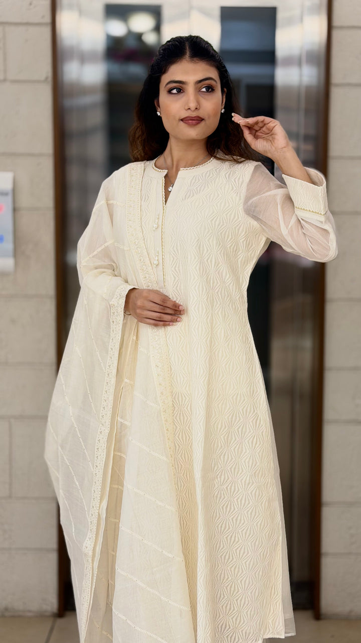 Ivory White Embroidered Kurta Set with Dupatta & Straight Pants