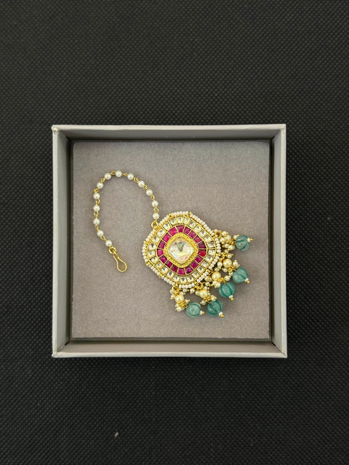 Bridal Kundan Choker Necklace Set with Green Beads & Maang Tikka