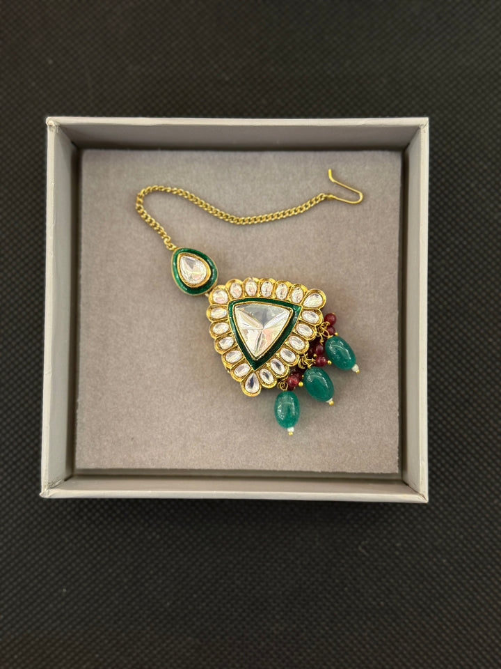 Exquisite Kundan & Emerald Bridal Choker Set with Maang Tikka