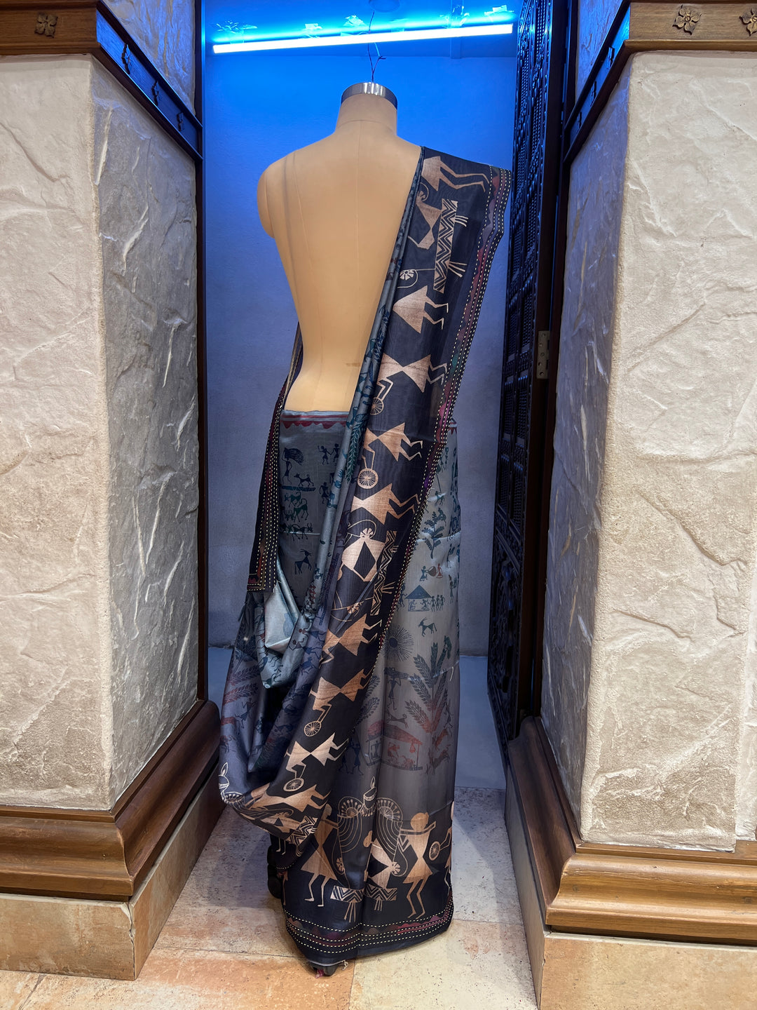 Handcrafted Grey Cotton Saree with Warli Art Print Ethnic Tribal Design