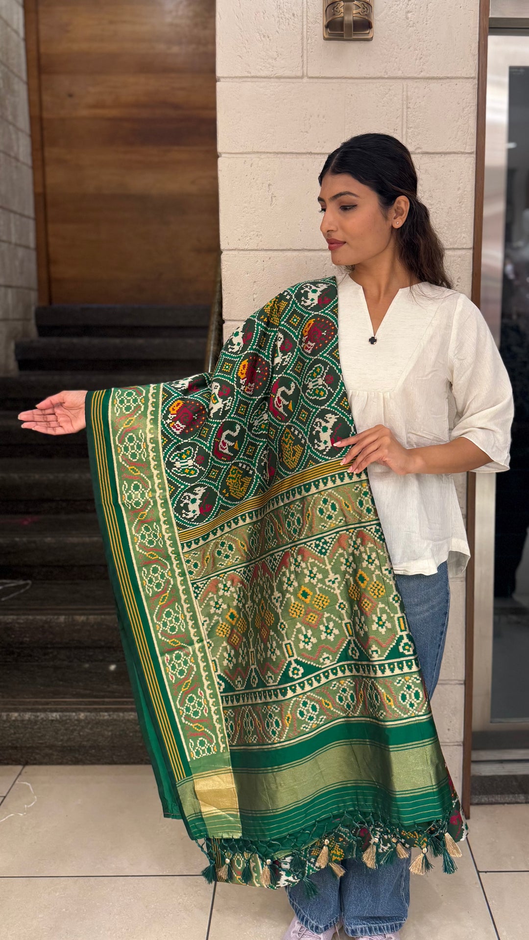 Royal Green Kunjar Bhat Patola Saree – Chowkdi Layout Inspired Double Ikat Weaving