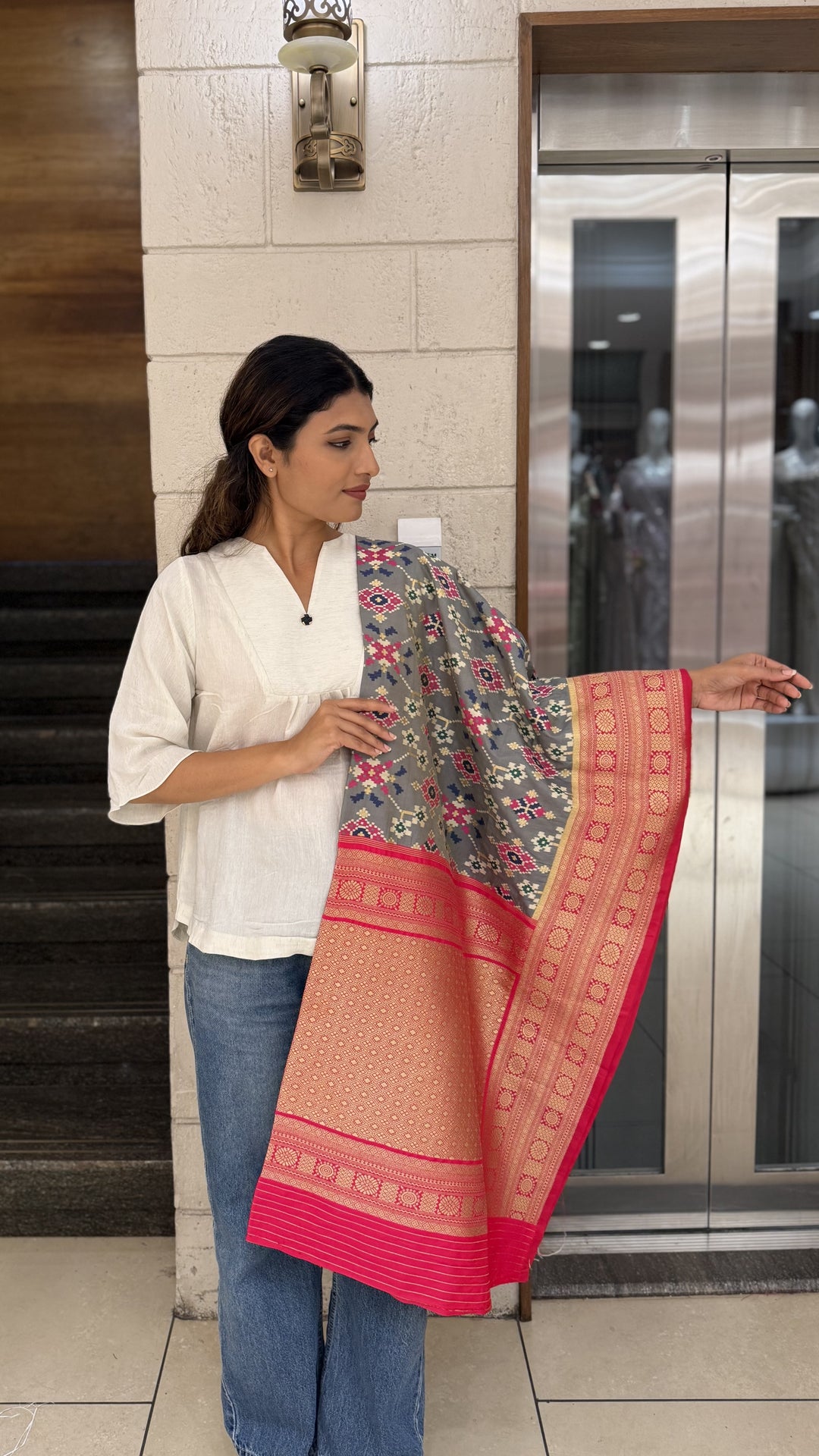 Grey Chowkdi Bhat Patola Saree with Phool Jaal – Double Ikat Inspired Weaving